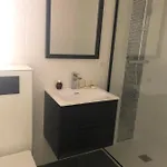 Apartamento Tres Bel Meuble Classe 3 Etoiles Entierement Renove Et Climatise 50 M Centre Et 150 M *